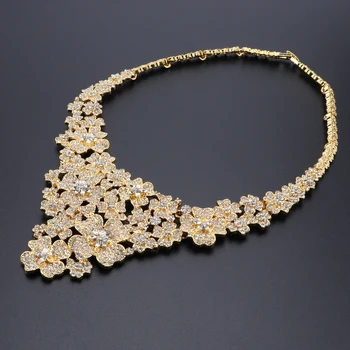 Afrički Modni nakit setovi Cvijet ogrlica Narukvica Večernje Elegantne ženske Naušnice, Prsten Kristalno uređenje Svadbeni poklon